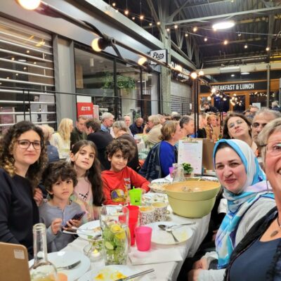 buurtdiner in winkelcentrum Brazilie
