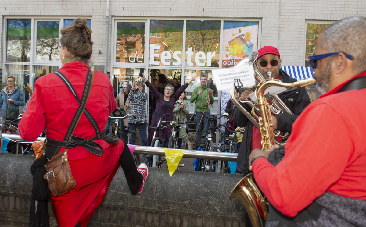 Meta juichend bij Accu band